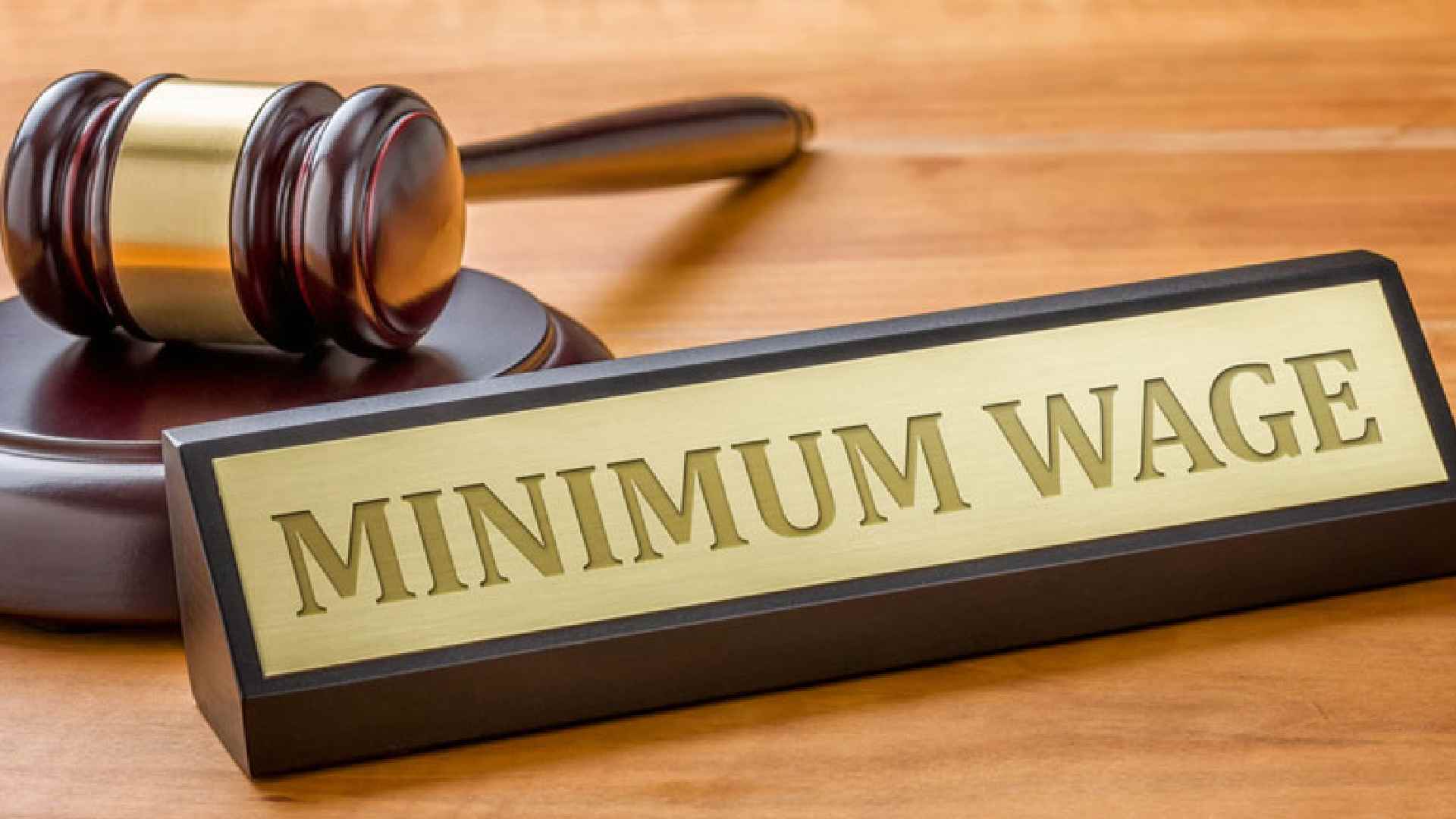 minimum wage in UAE