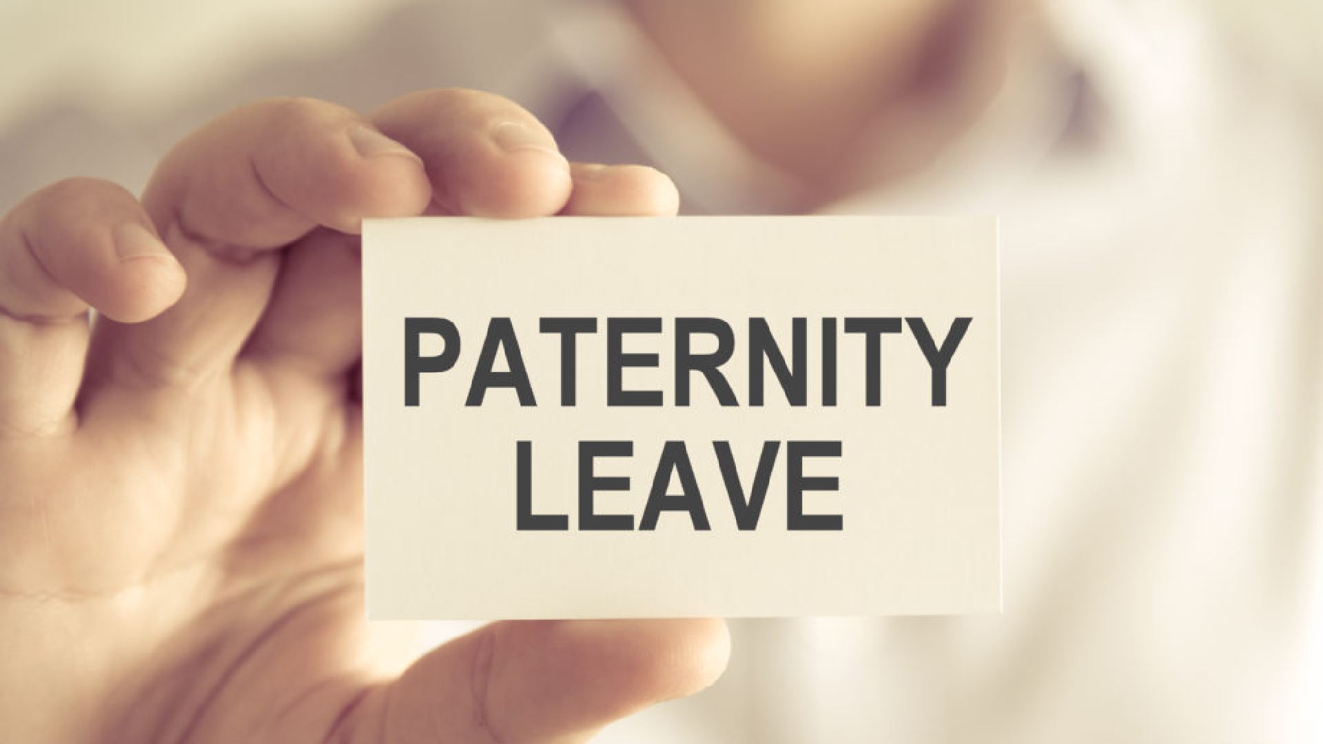 paternity leave in uae 